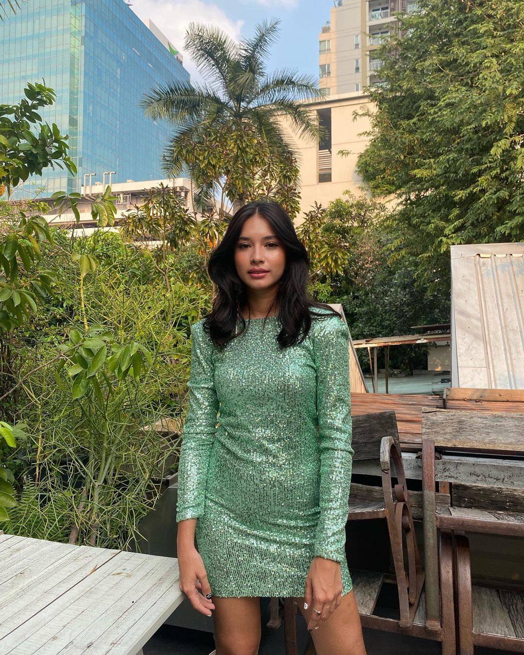 metro talks with italian thai singer valentina ploy
